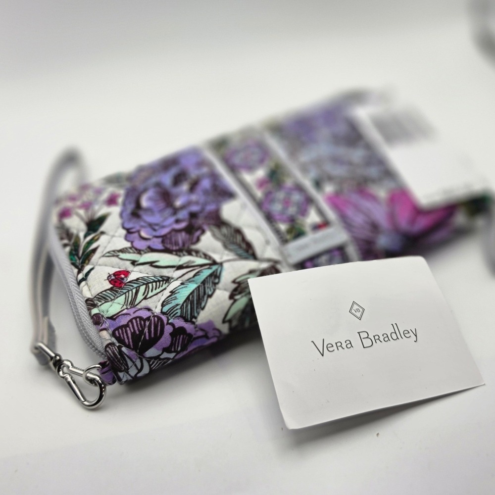 Vera Bradley Iconic RFID Accordion Wristlet Lavender Meadow Floral 23850-M24 NWT